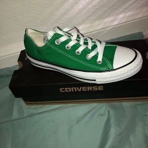 Converse shoe